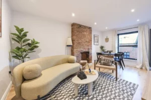 Fernlea Road