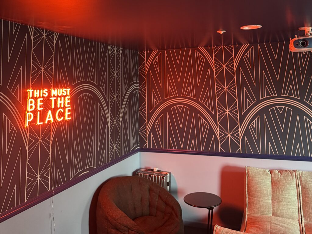 B16 Studios